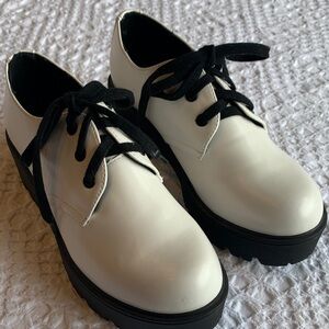 Coconuts by Matisse White and Black Oxfords
